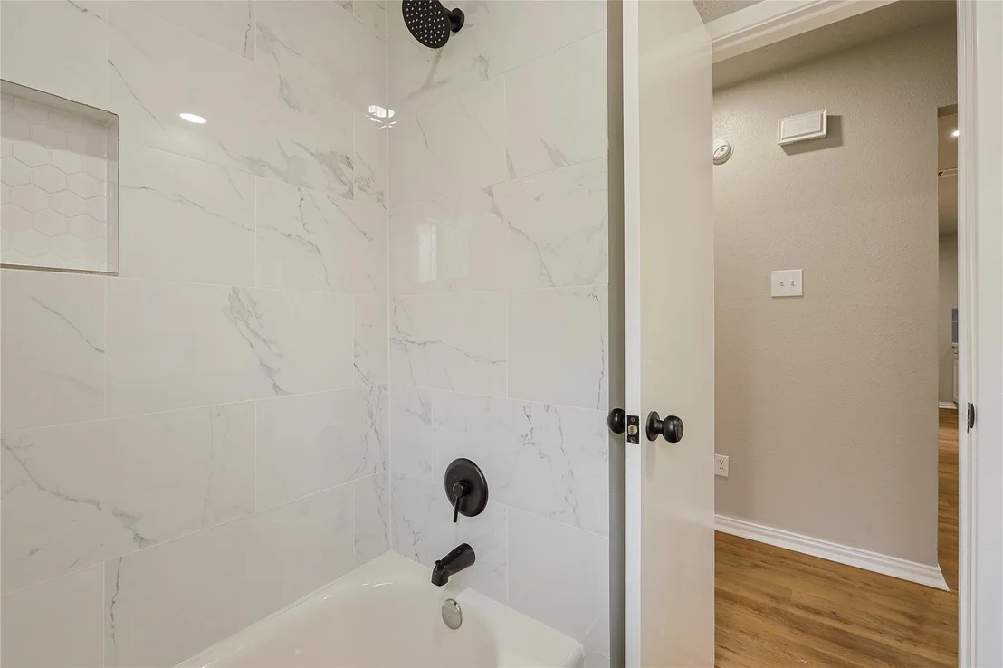 Photo of 6208 Silver Leaf Drive