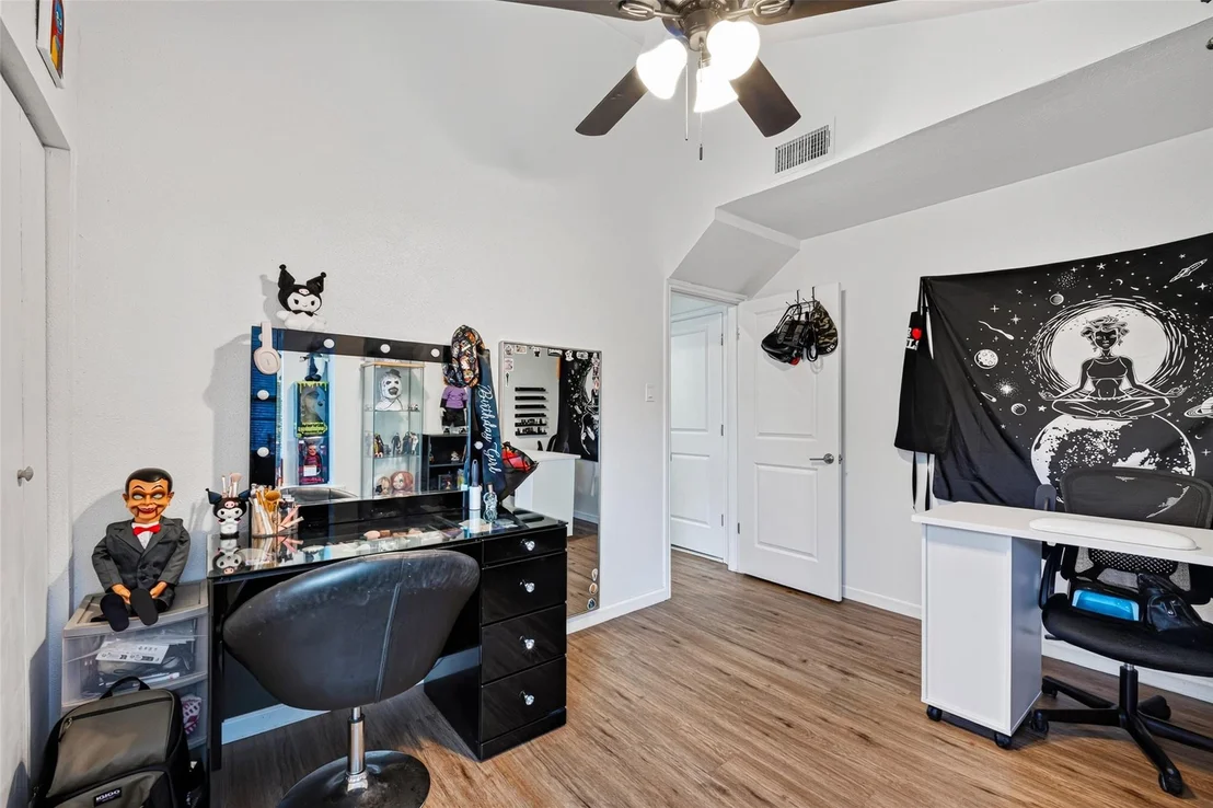 Photo of 1106 Holbech Lane