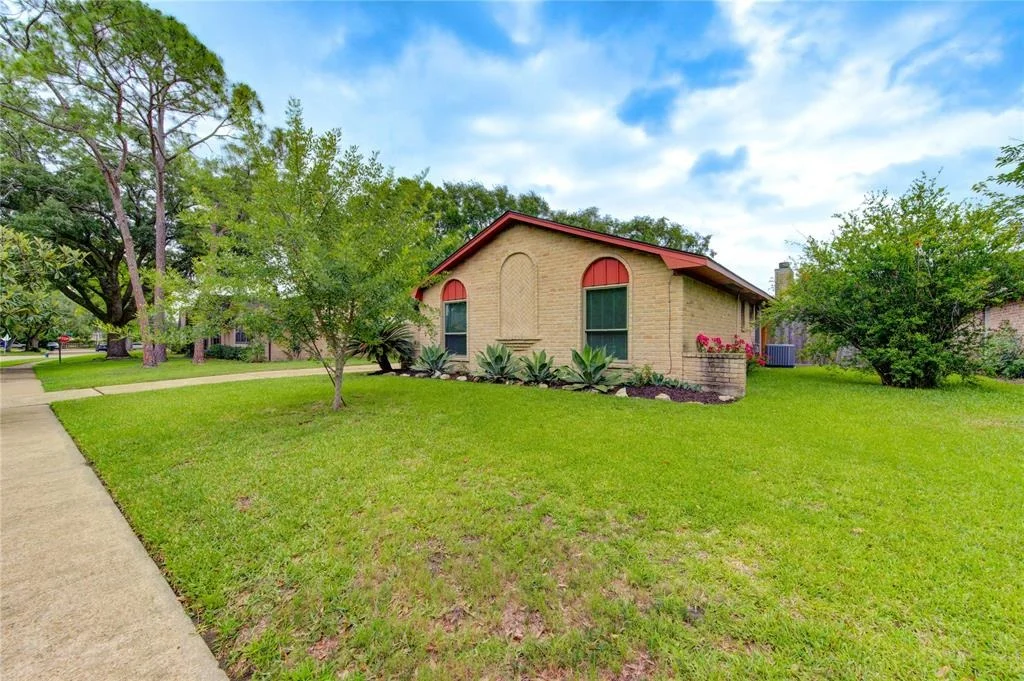 Photo of 10611 Sapling Way