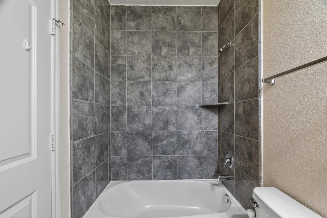 Photo of 7115 Pavilion Drive