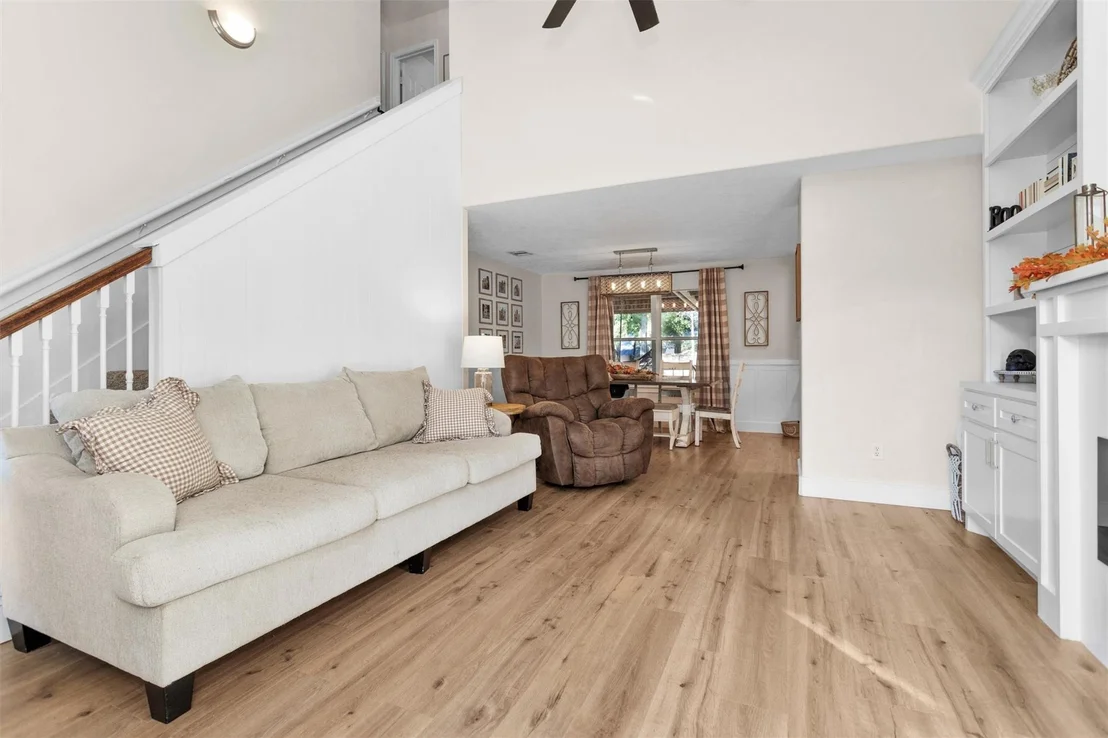 Photo of 10865 Forest Creek Drive