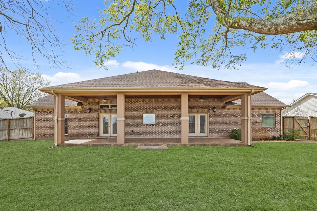 Photo of 2910 Fortuna Drive