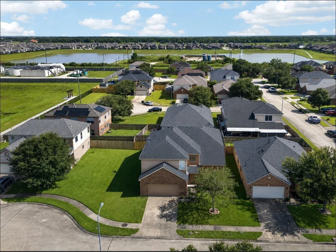 Photo of 206 Unique Court