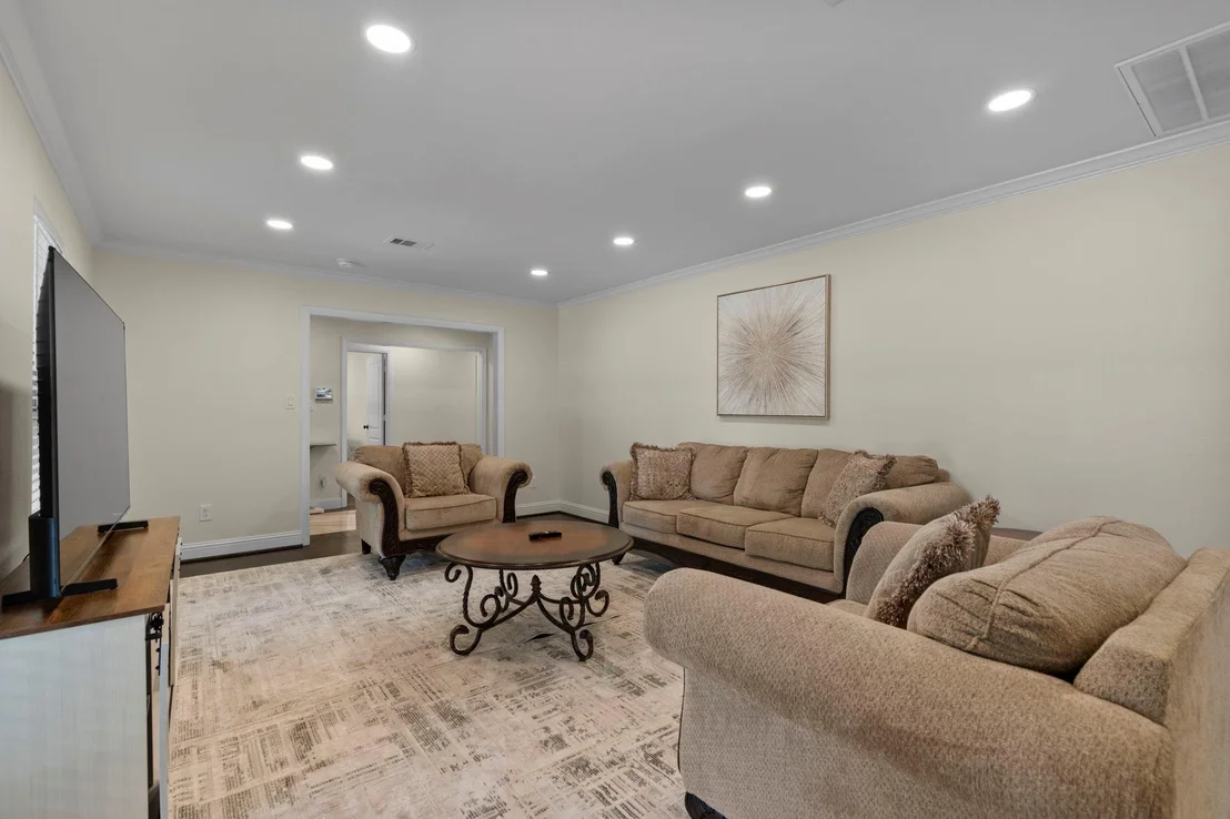 Photo of 2402 Chimney Rock Road