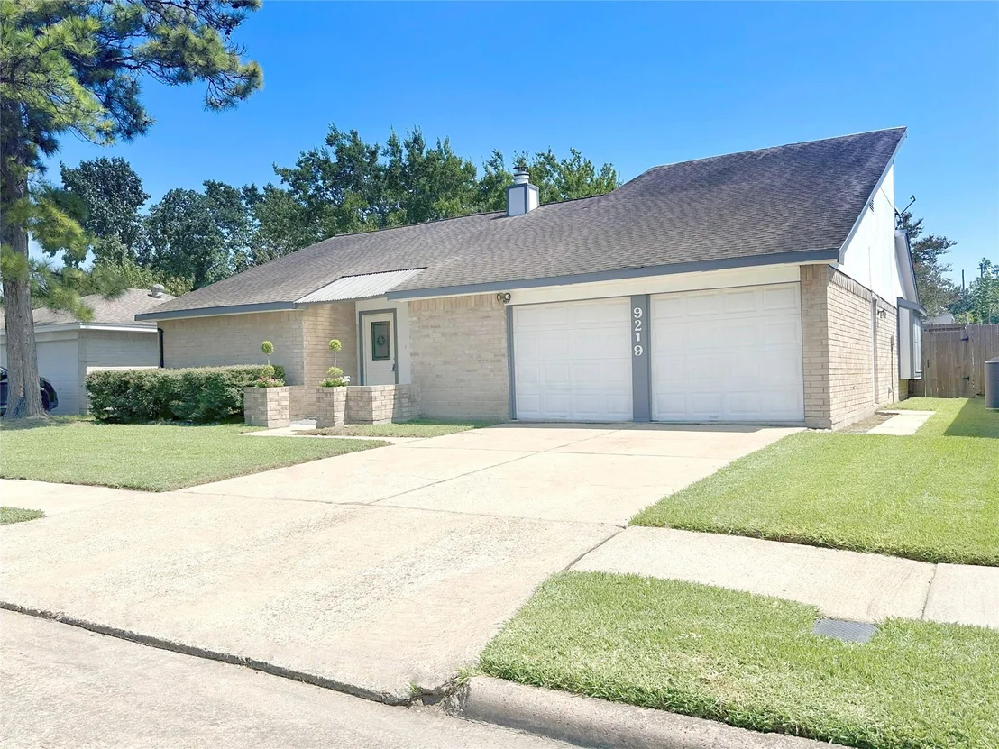 Photo of 9219 Benchley Drive