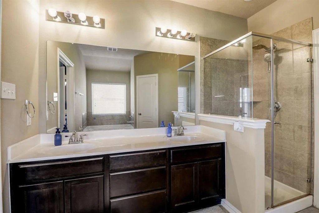 Photo of 3122 Lodgemist Lane