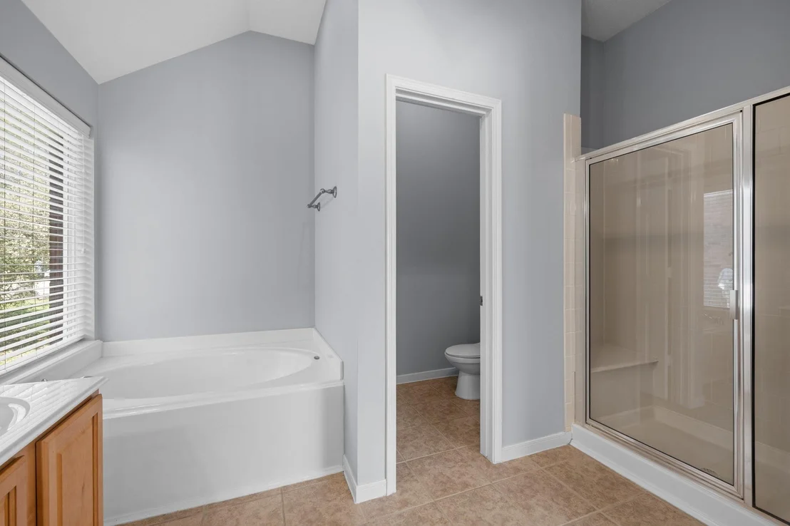 Photo of 2915 Sandleigh Drive
