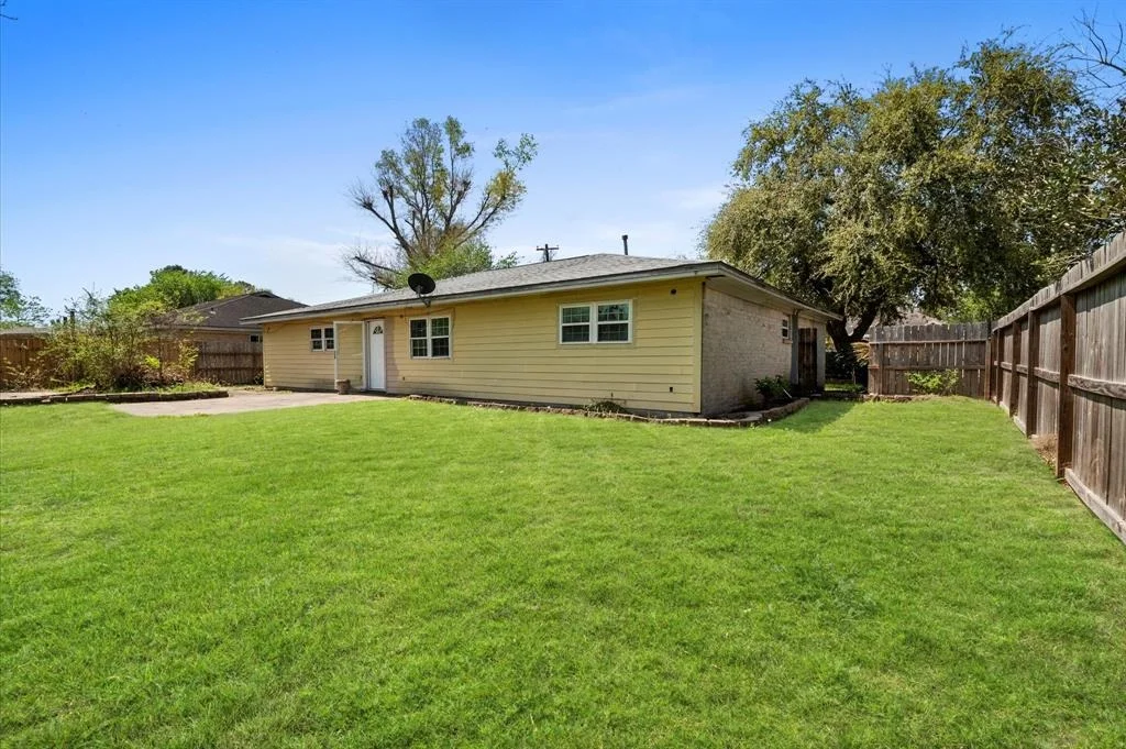 Photo of 5401 Bayou Drive