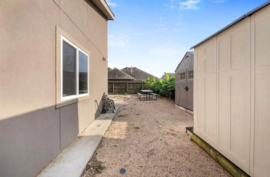 Photo of 2526 Perez Road
