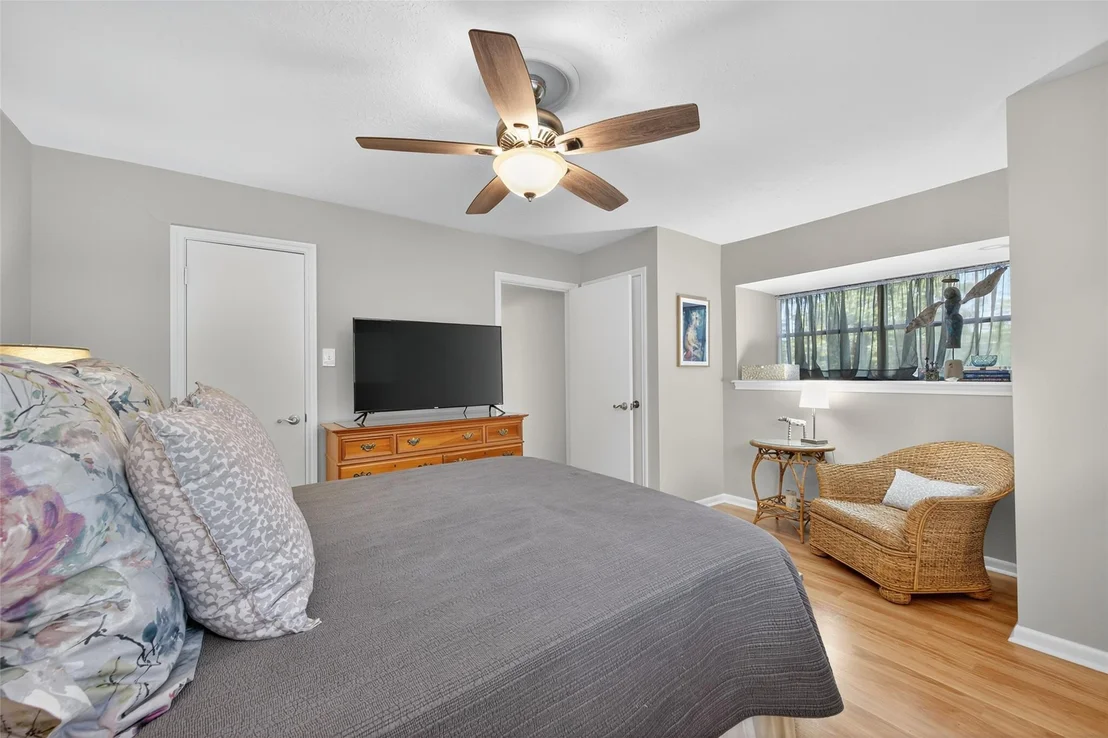 Photo of 105 Glenmora Court