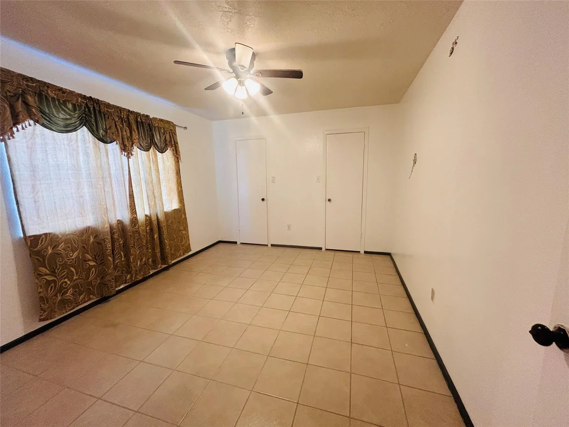 Photo of 10502 Long River Drive