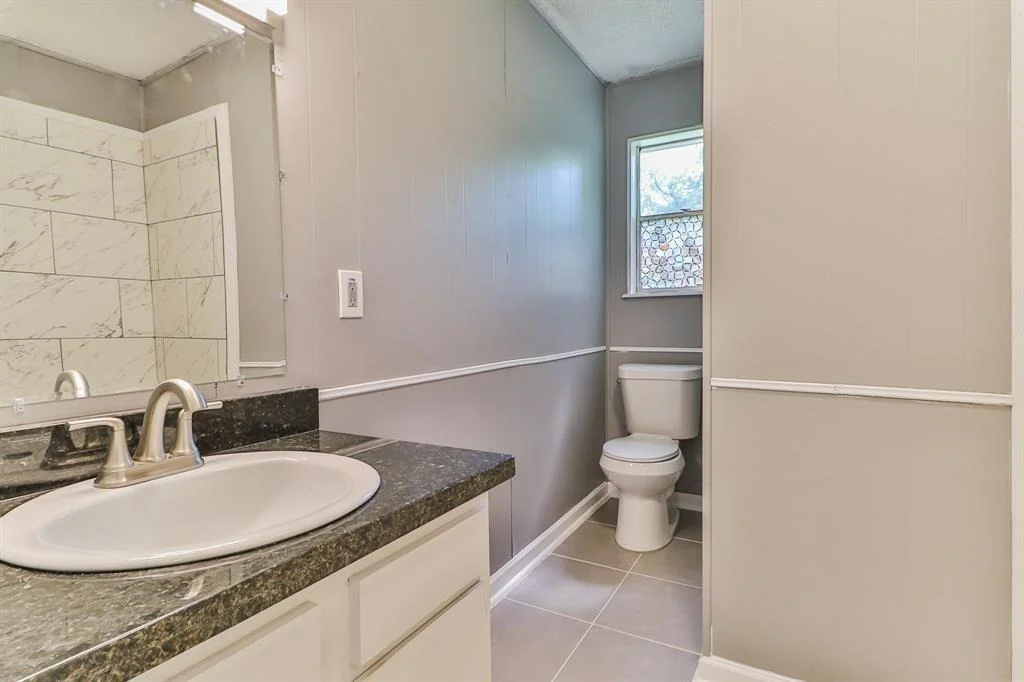 Photo of 20 W Oakridge Drive