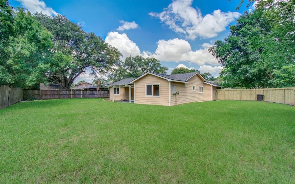 Photo of 7907 Bova Road