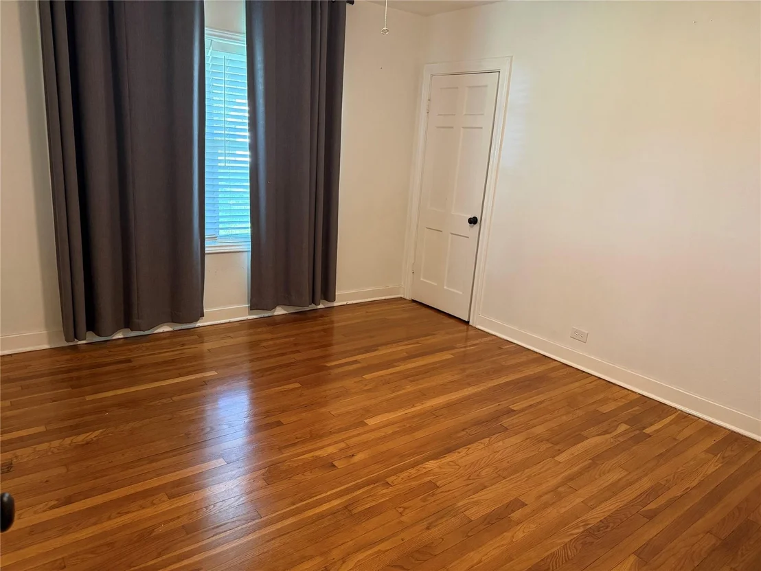 Photo of 707 S Mccarty Avenue