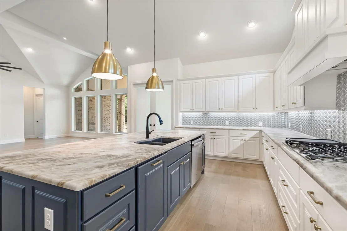 Photo of 21873 Otter Point Lane