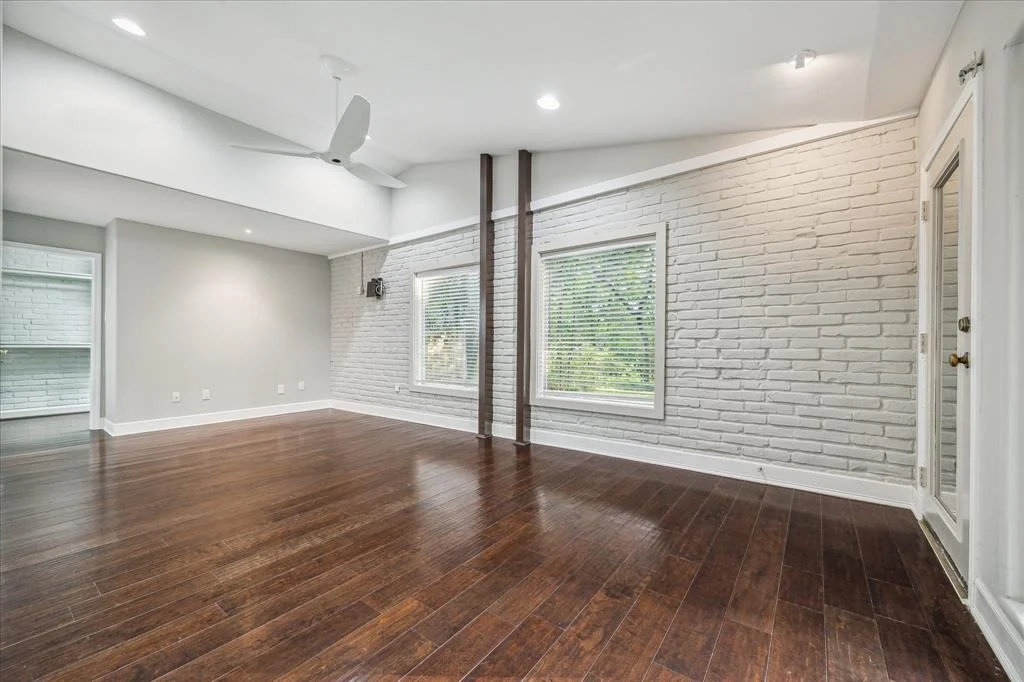 Photo of 323 Electra Drive