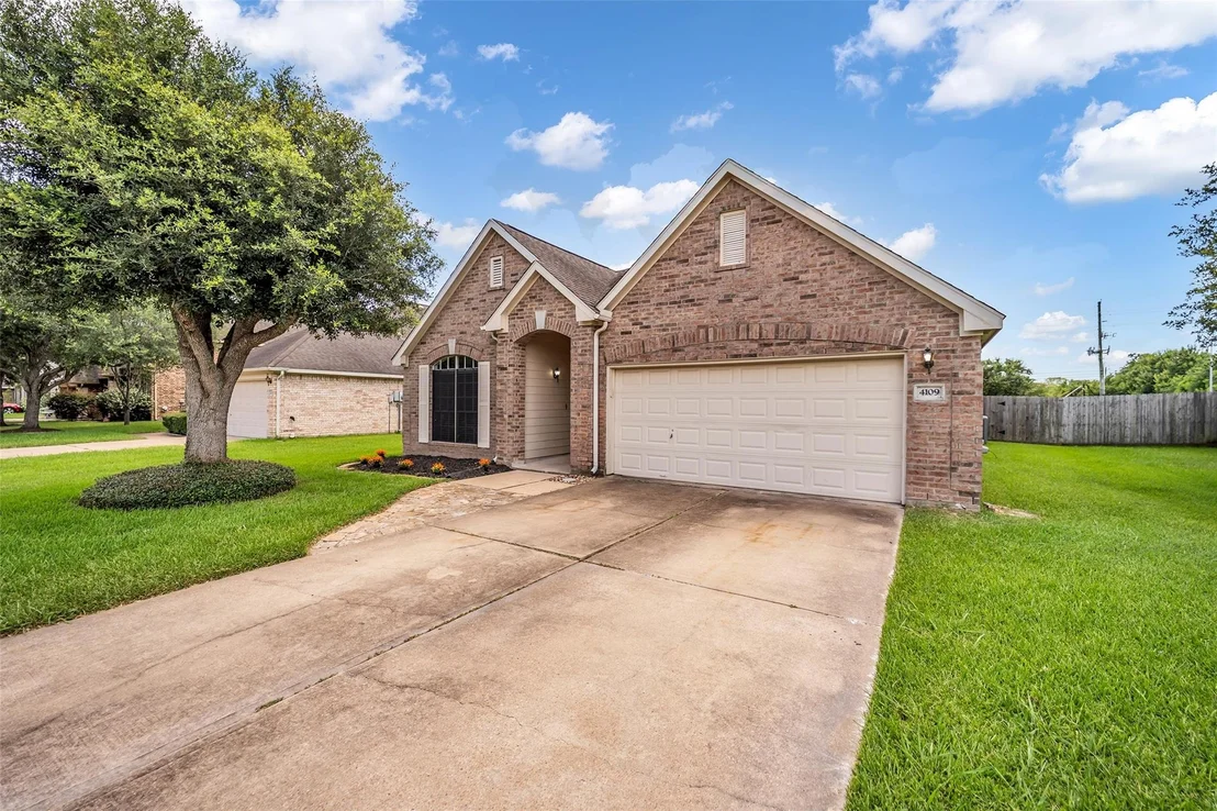 Photo of 4109 Oak Point Drive