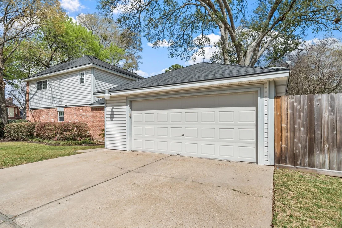 Photo of 6727 Sutter Park Lane