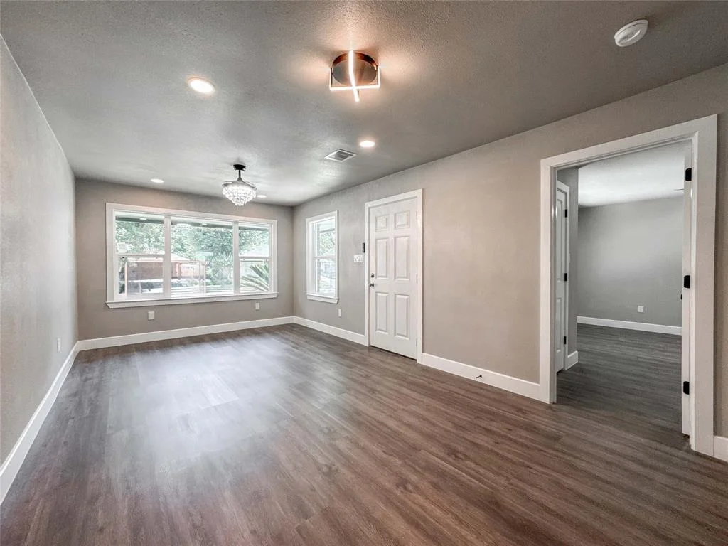 Photo of 1027 Globe Street