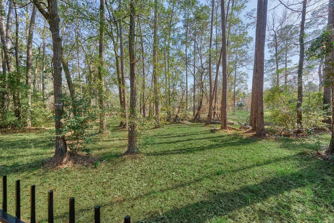 Photo of 43 Meadow Brook Place