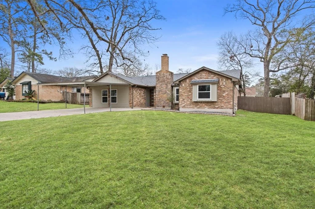 Photo of 160 Greenleaf Lane