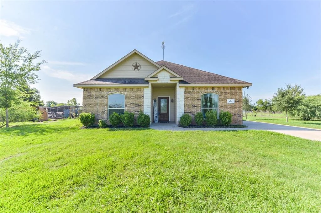 Photo of 5947 Mockingbird Lane