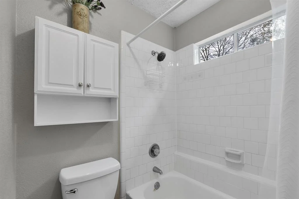 Photo of 6826 Bullinger Drive
