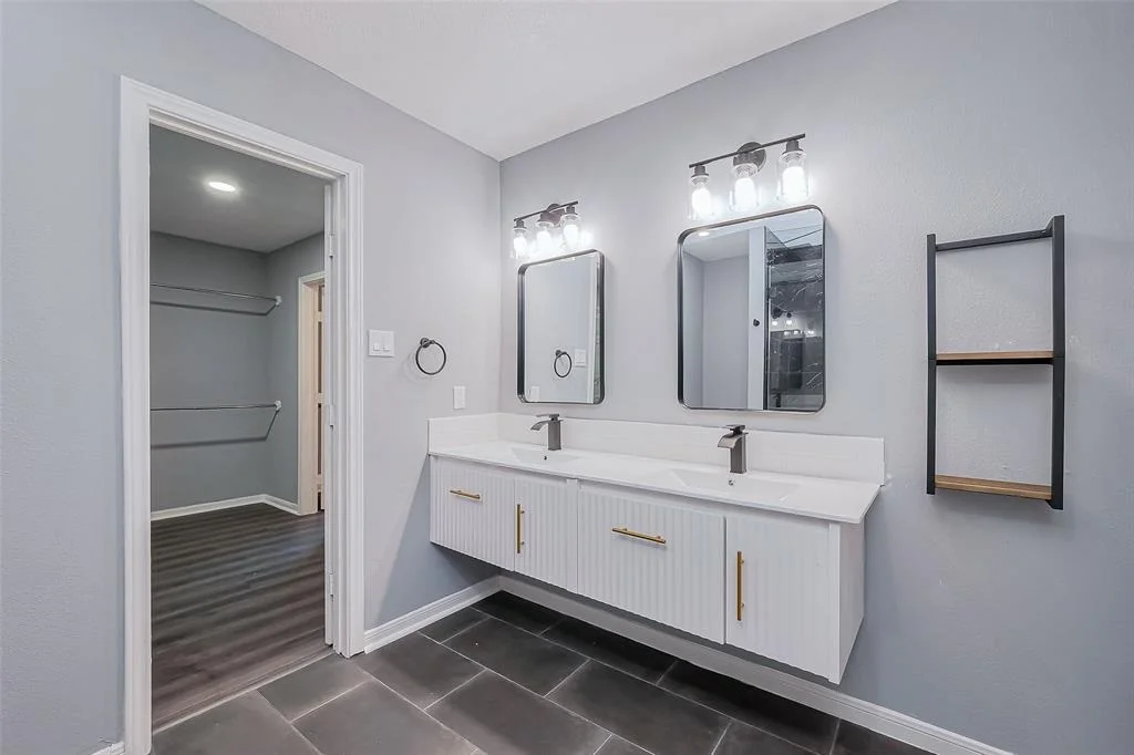 Photo of 25527 Fairbrook Lane