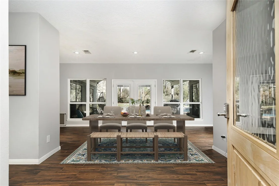 Photo of 44 Lake Forest Circle