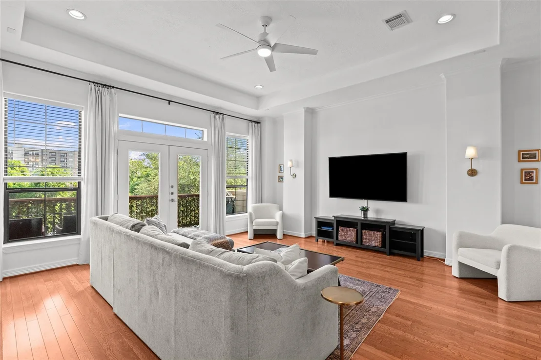 Photo of 4656 Cornish Street