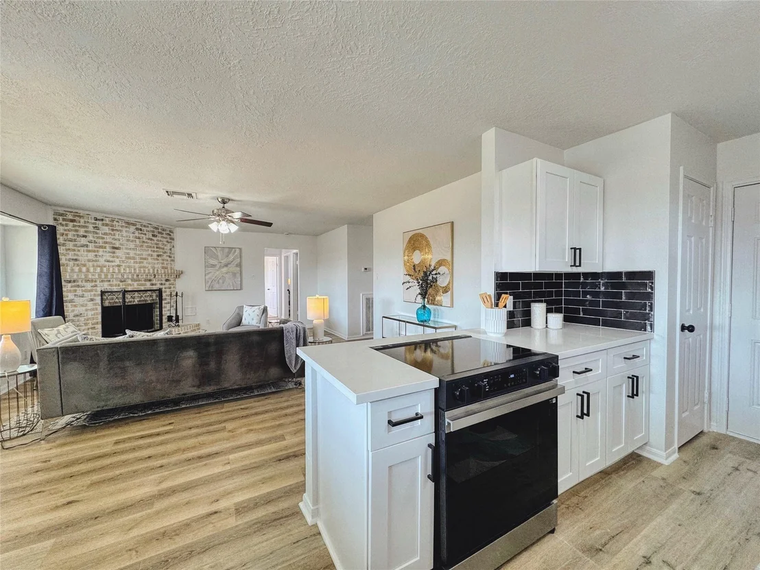 Photo of 3739 Moonlite Drive