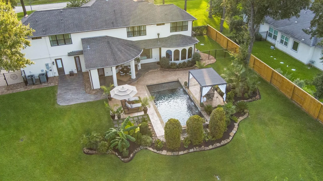 Photo of 17108 Lakeway Park