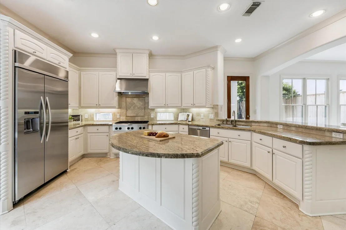 Photo of 2520 Westgate