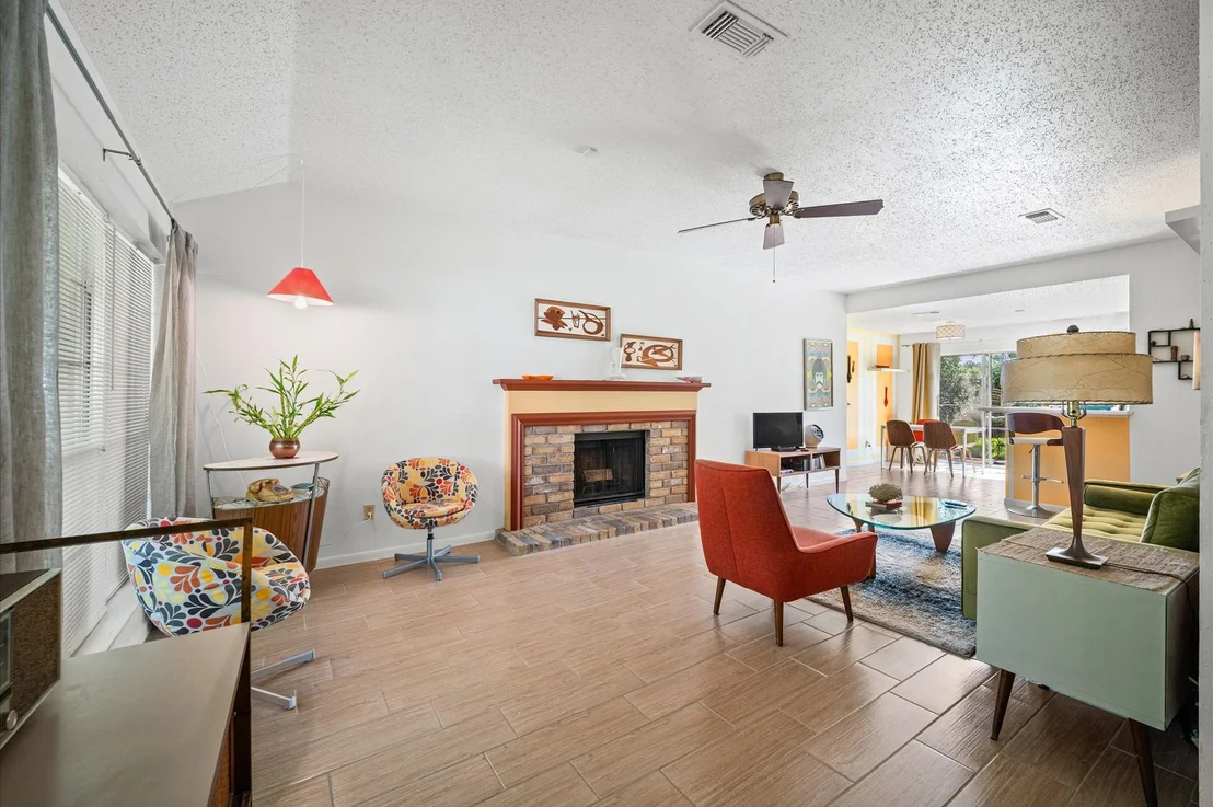 Photo of 9622 Poynes Drive