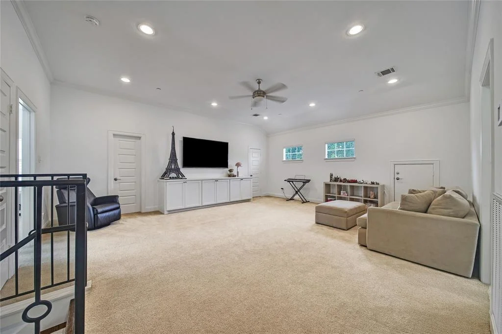 Photo of 8322 Merlin Drive