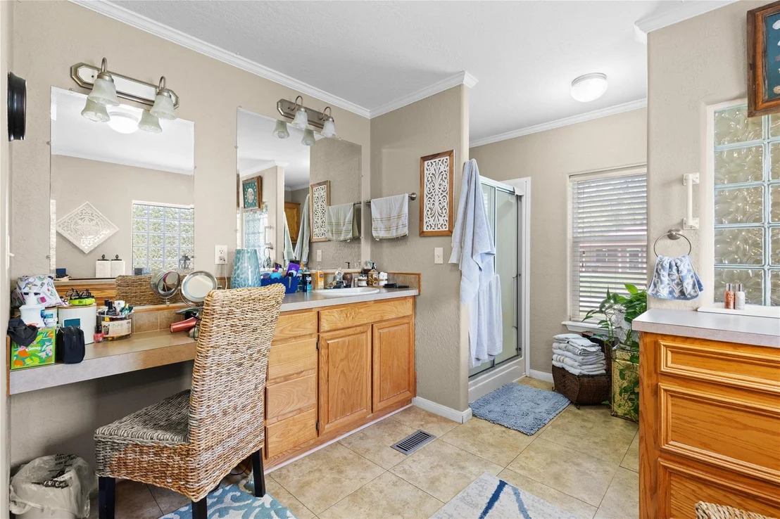 Photo of 174 Lake Front Drive