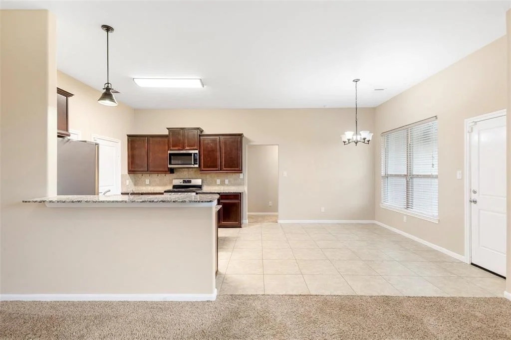 Photo of 98 Fordland Estate Drive