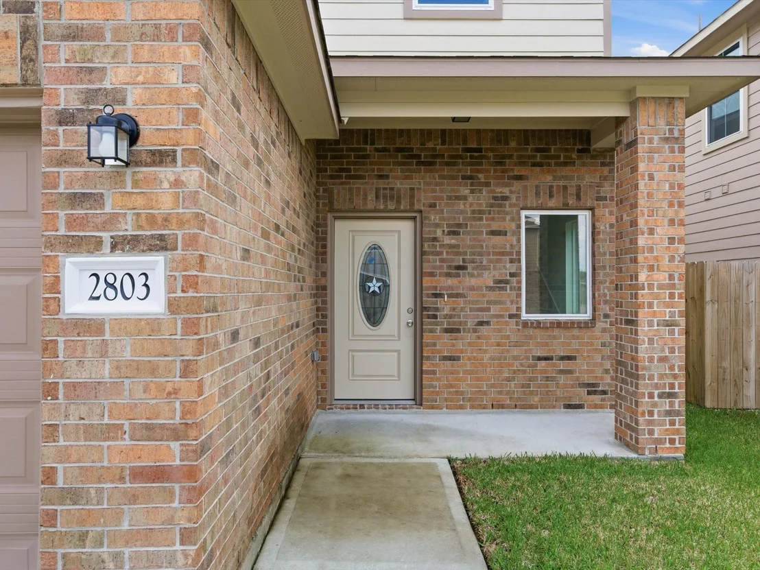 Photo of 2819 Pine Estate Lane