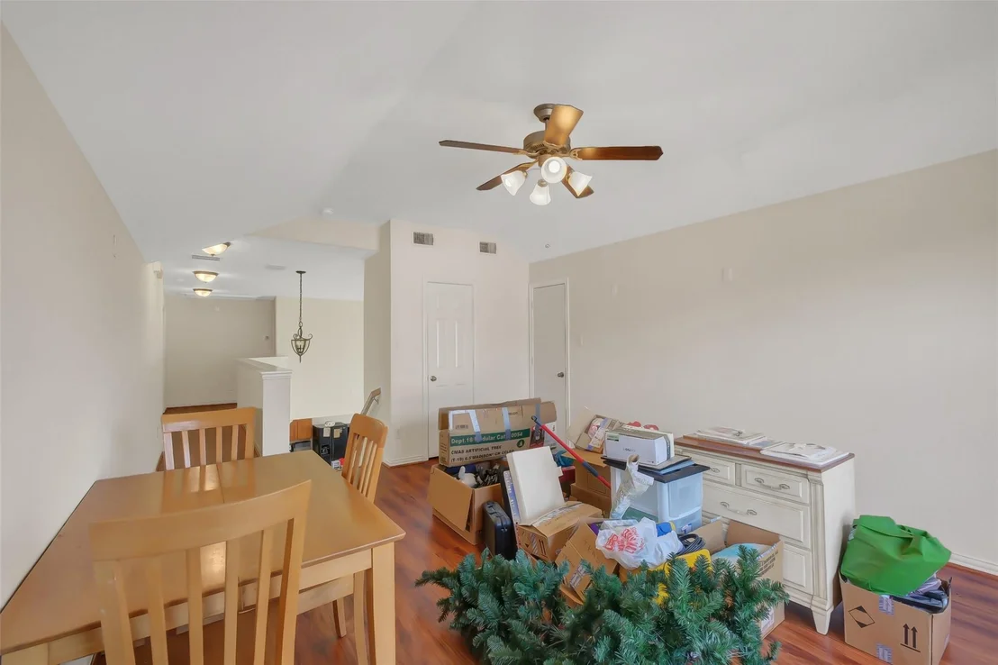 Photo of 8915 High Ridge Lane