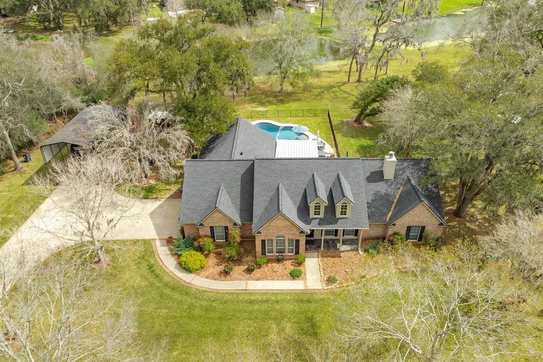 Photo of 2403 Whitetail Lane