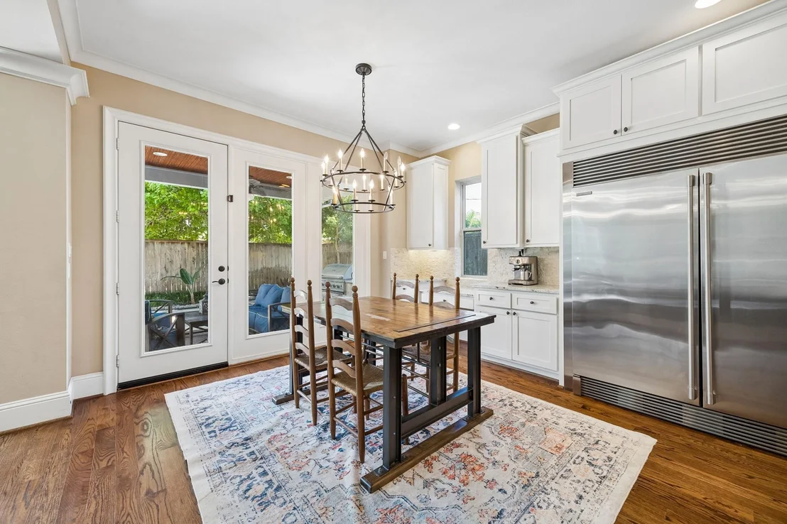 Photo of 1360 Chippendale Road