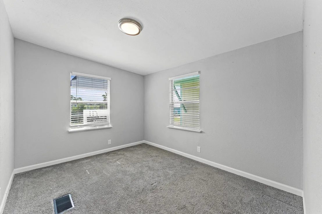 Photo of 310 Marine Way