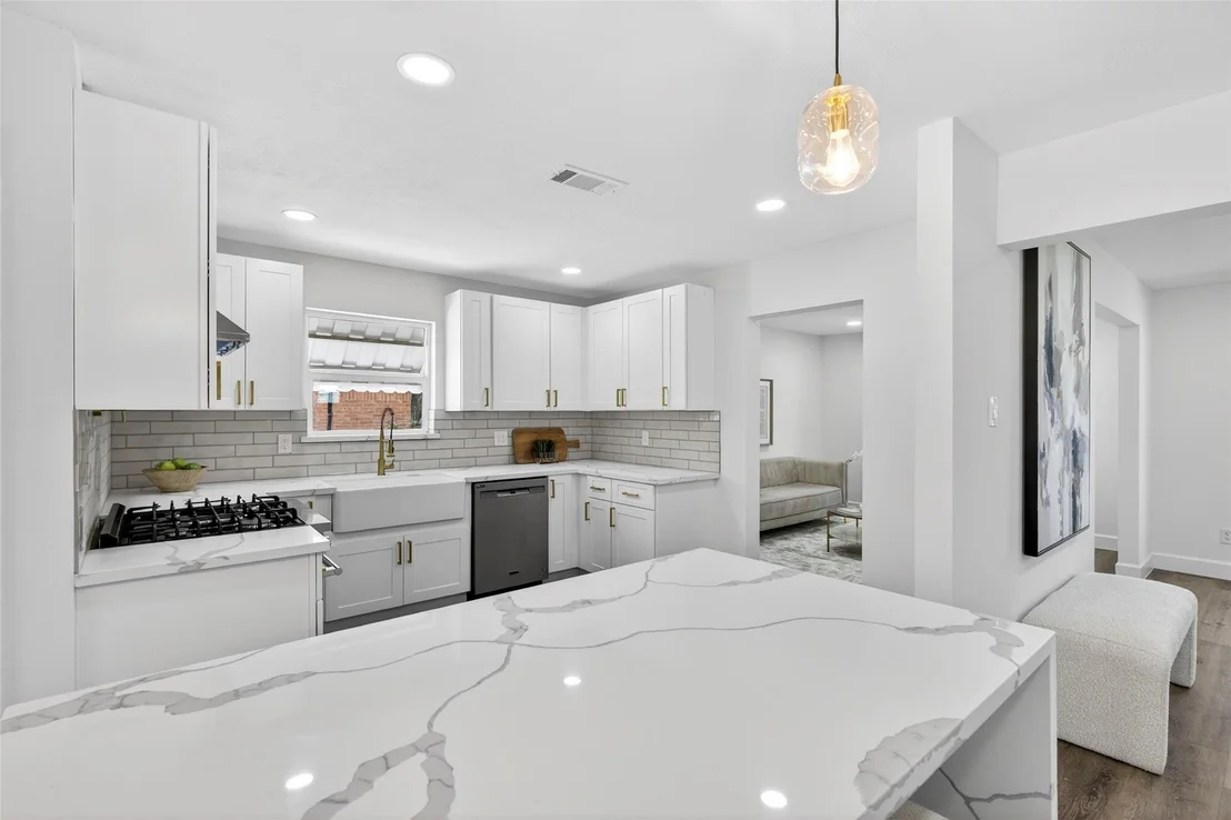 Photo of 5447 Darnell Street