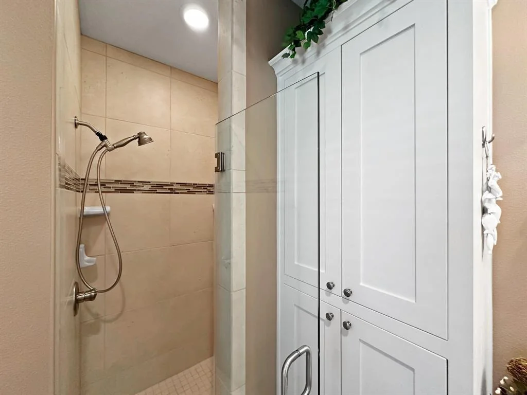 Photo of 883 Townsend Drive