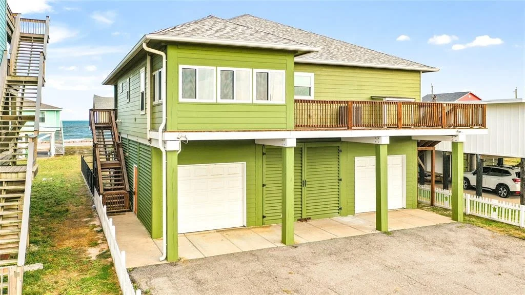 Photo of 221 Seashell Drive