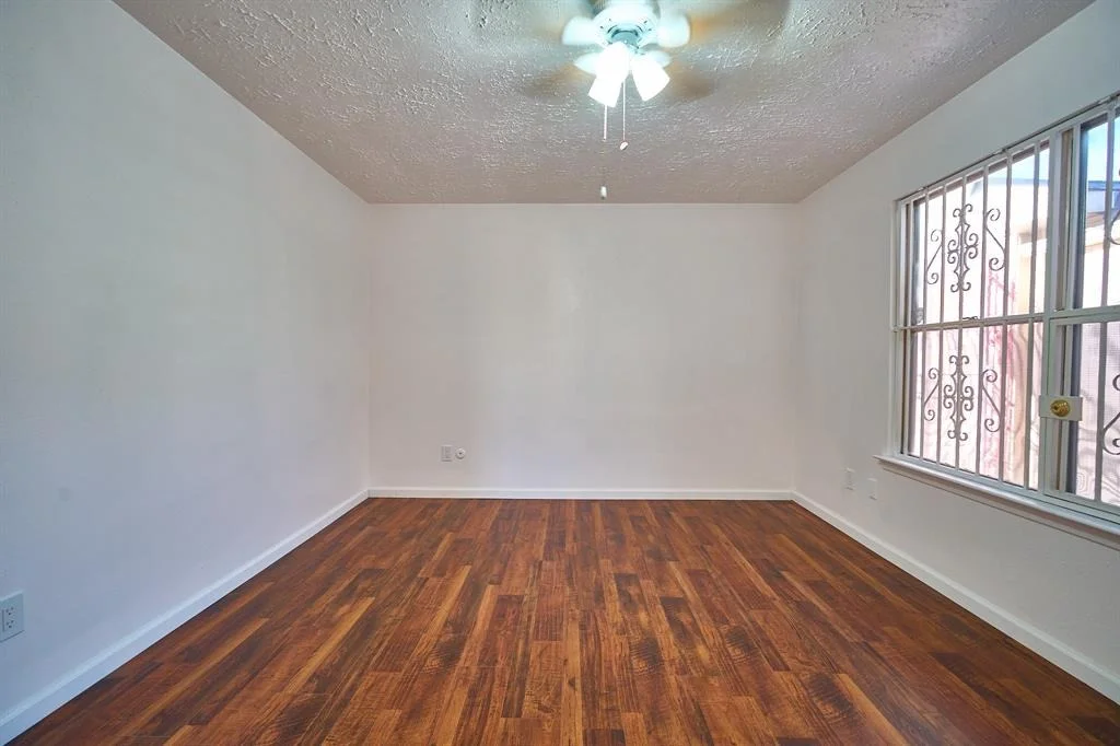 Photo of 13002 Becklin Lane