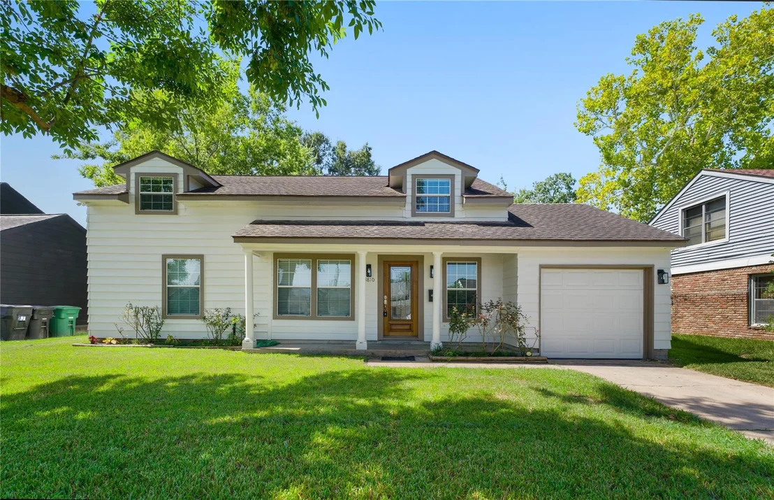 Photo of 3810 Alberta Street