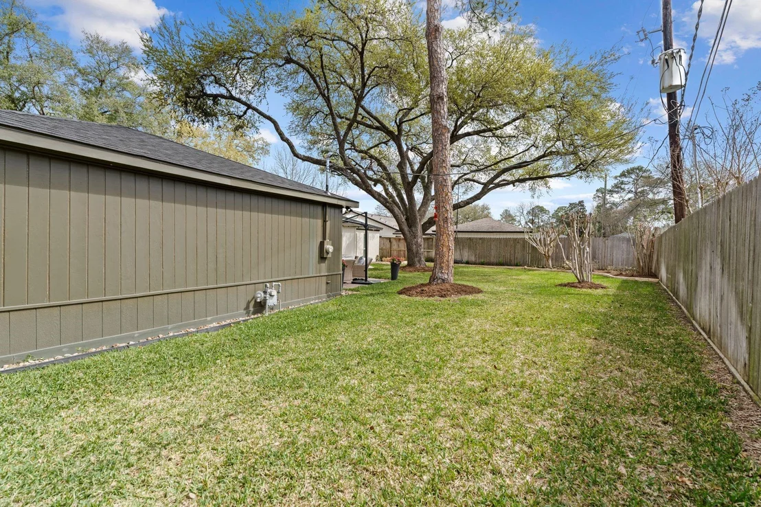 Photo of 10619 Cranbrook Road