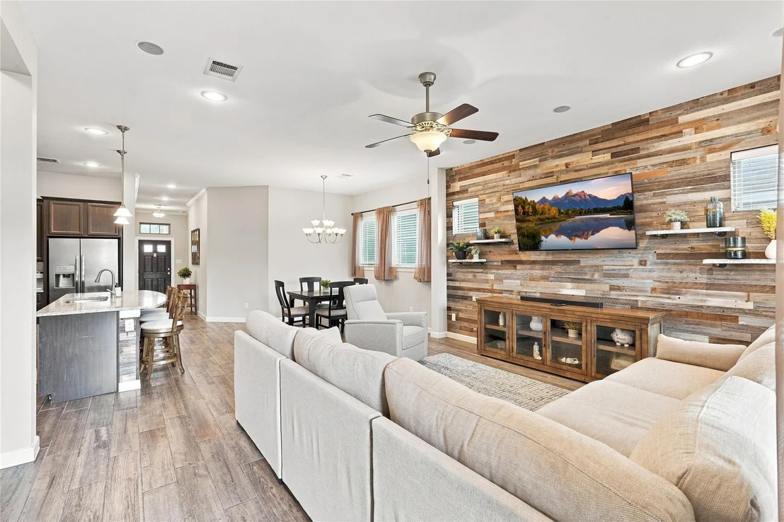 Photo of 129 Saddle Drive