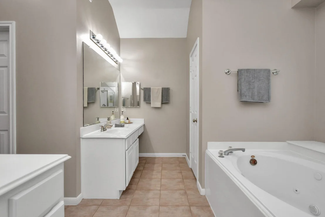 Photo of 23939 River Place Drive
